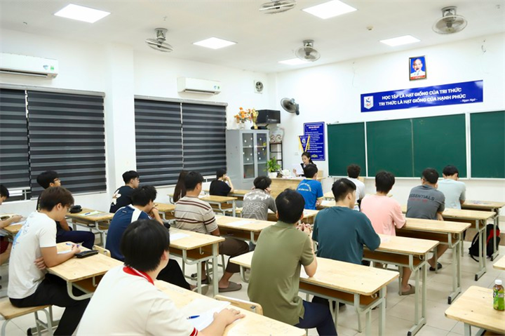 Thí sinh dự thi tốt nghiệp THPT năm 2026. Ảnh: Sức khỏe & Đời sống