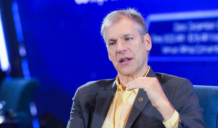 GS. Daniel Kammen cho biết sự kiện Lễ trao giải VinFuture 2026 rất đáng mong đợi vì công trình được vinh danh sẽ giúp nhân loại hiểu biết sâu sắc về thế giới hơn. Ảnh: VFP.