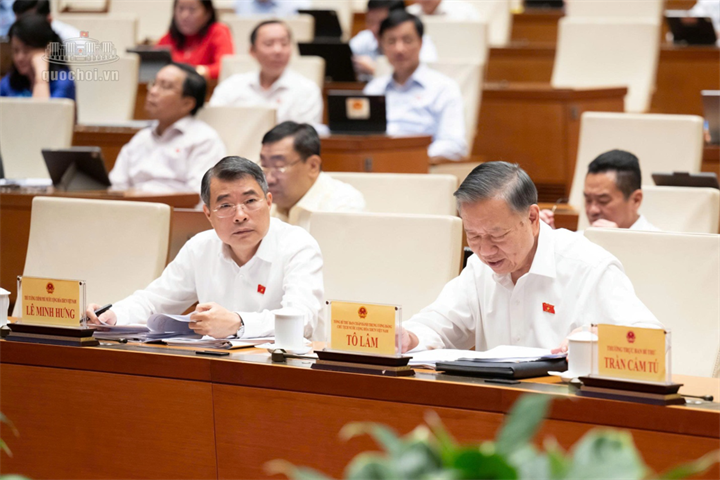 Tổng Bí thư, Chủ tịch nước Tô Lâm và Thủ tướng Chính phủ Lê Minh Hưng tham dự phiên họp; Ảnh: quochoi.vn