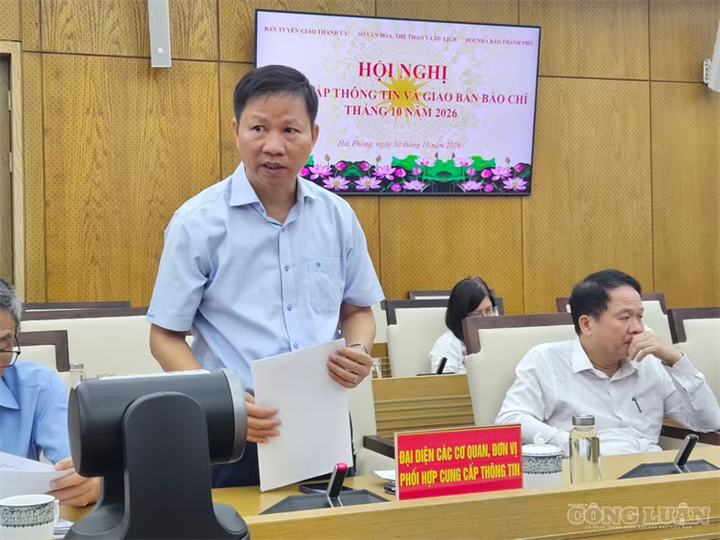 Ông Nguyễn Đồng Kim - Phó Giám đốc Sở Tài chính Hải Phòng thông tin tại Hội nghị Cung cấp thông tin và Giao ban báo chí. Ảnh: Báo Nhà báo và Công luận.