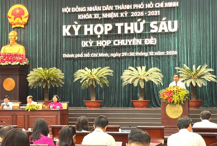 Tại kỳ họp này, UBND TPHCM trình HĐND Thành phố 17 nội dung, gồm 15 dự thảo nghị quyết quy phạm pháp luật và 2 nghị quyết cá biệt, liên quan đến nhiều lĩnh vực - Ảnh: chinhphu.vn/LP