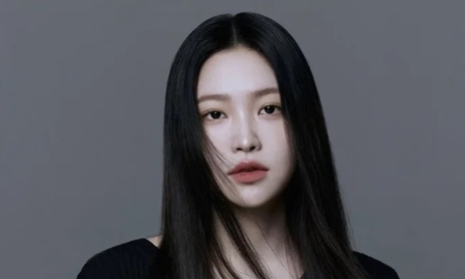 Nữ ca sĩ nổi tiếng showbiz bị gãy cổ trong lúc tập luyện