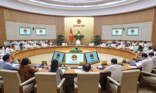 Thủ tướng Lê Minh Hưng: Xây dựng và hoàn thiện thể chế, thúc đẩy tăng trưởng, giữ vững ổn định kinh tế vĩ mô