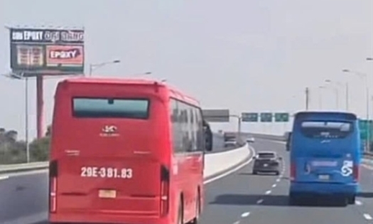Đi sai làn trên cao tốc Hà Nội - Hải Phòng, tài xế xe khách bị phạt 5 triệu đồng