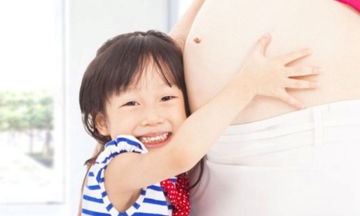 Khoảng cách tuổi giữa 2 con như thế nào là tốt?