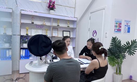 Phòng Khám Da Liễu ViWi Clinic - Nơi điều trị sẹo rỗ đặt chữ tâm lên hàng đầu
