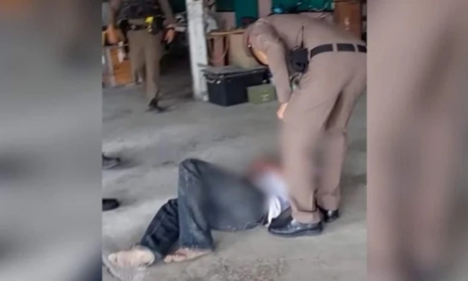 Người đàn ông ở Thái Lan 