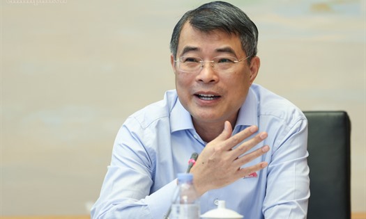 Thủ tướng: Thuốc, thiết bị y tế bị đội giá cao gây thiệt hại lớn cho cả người bệnh và Nhà nước