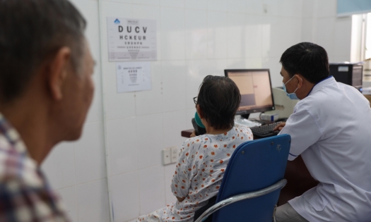 Đề xuất người từ 75 tuổi được hưởng 100% bảo hiểm y tế, tài xế công nghệ đóng BHXH bắt buộc