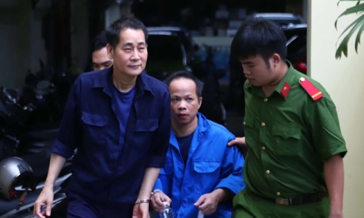 Diễn biến mới nhất vụ đạo diễn Nguyễn Lê Minh vướng vòng lao lý vì ném chất bẩn vào nhà con nợ