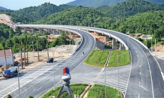 Vi phạm hành chính trong hoạt động đường bộ bị phạt tới 150 triệu đồng